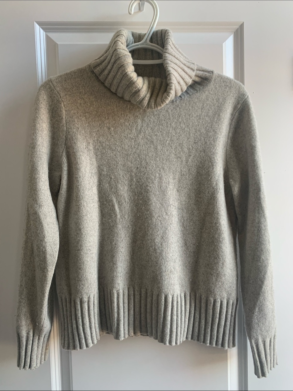 Patagonia Beige Turtleneck Cashmere/Wool Sweater